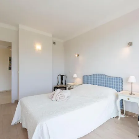 Apartment Entierement Equipe De 105 M2 Avec Vue Et Collines *